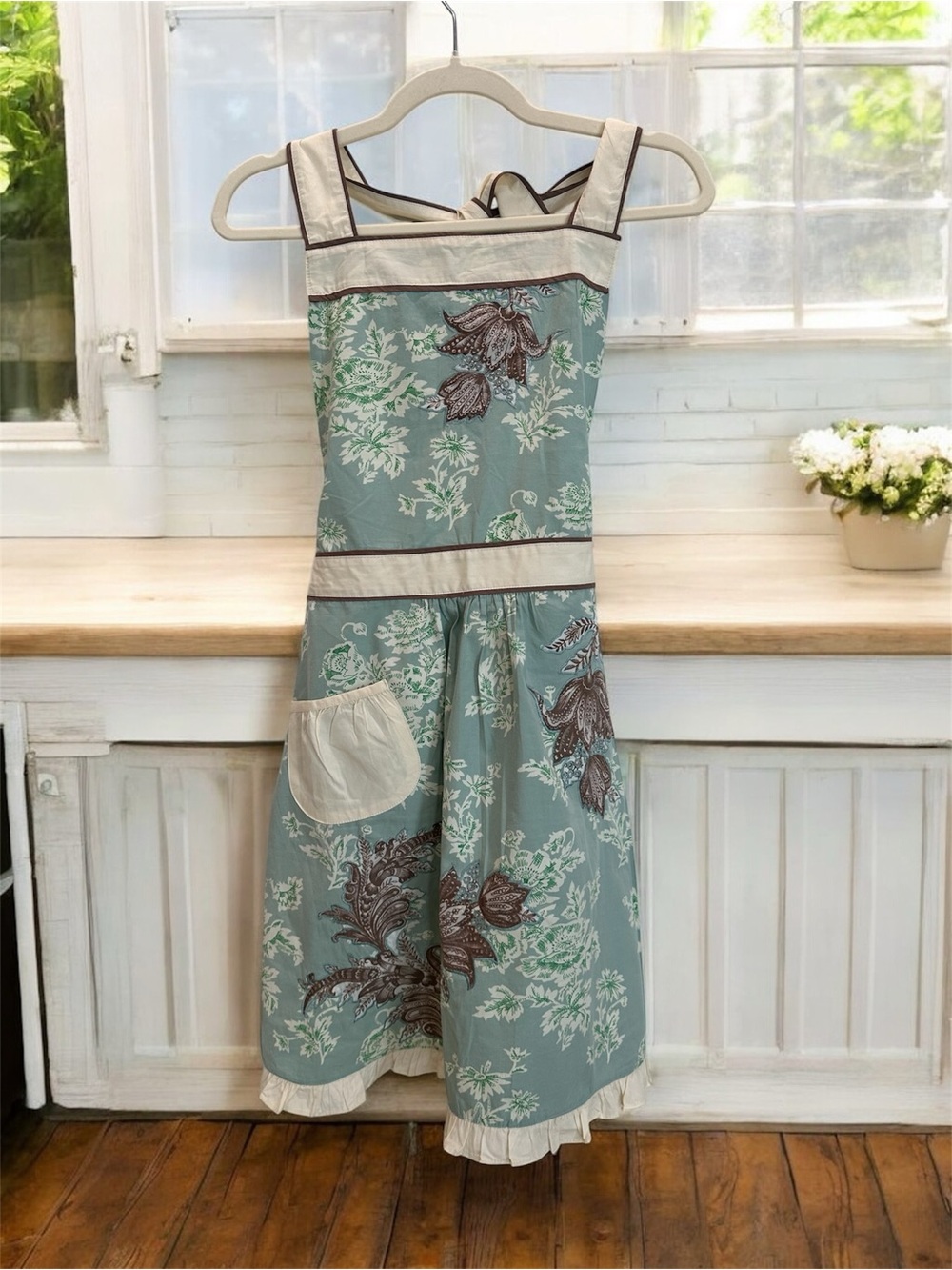 Anthropologie VTG 50s Retro Bib Apron Green Brown floral ruffled Cotton